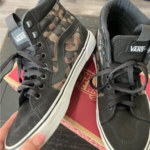 Vans Black‎ High-Top Sneakers